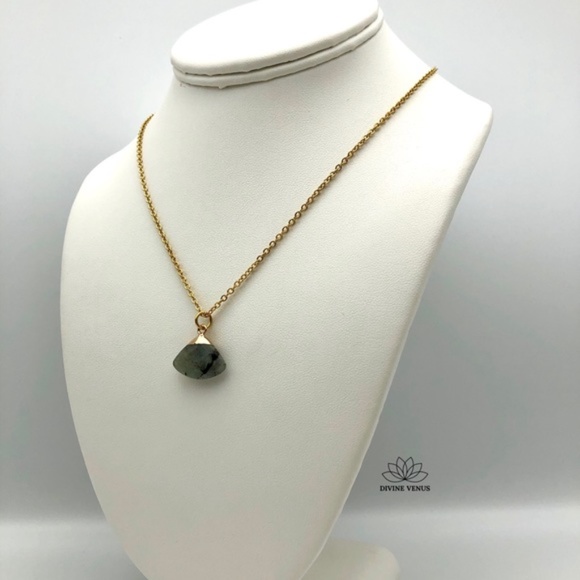 Labradorite Necklace | Gold Plated Stainless Steel - Picture 11 of 11